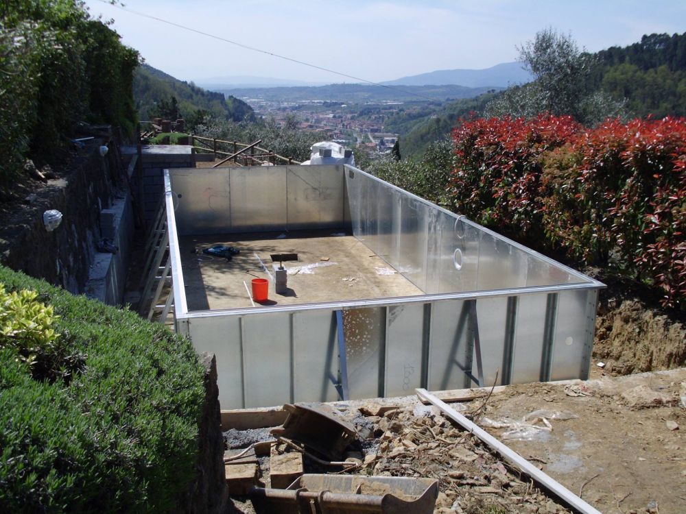 PROGETTIAMO LA TUA PISCINA SU MISURA